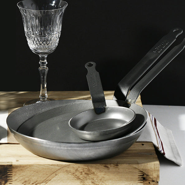 De Buyer CREPE PAN-2.5mm STEEL 260mm INDUCTION "CARBONE PLUS"