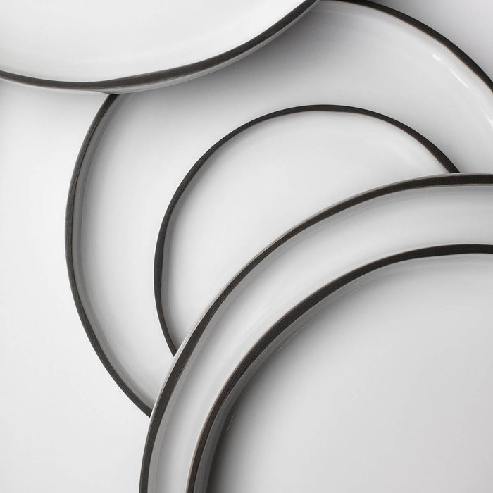 Revol  CARACTERE WHITE CUMULUS ROUND PLATE 210mm EA